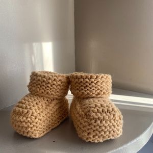 Newborn Baby Crocheted Socks 🧶